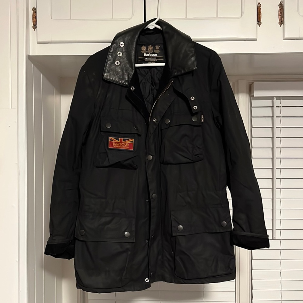 MEN’S BARBOUR INTERNATIONAL JACKET SIZE LARGE HEAVY DUTY